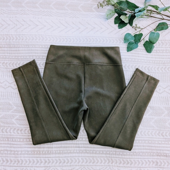 Andrew Marc suede pointe pants M - Picture 3 of 7